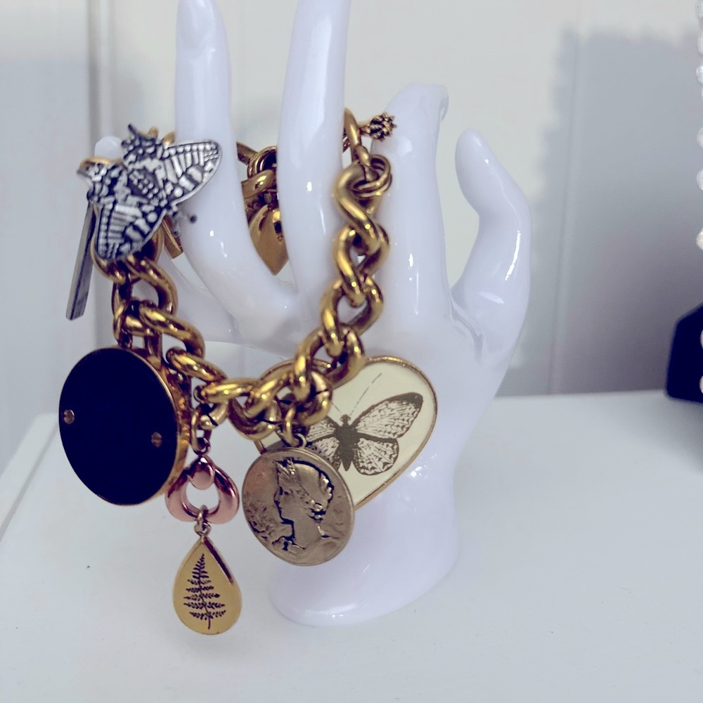 Beautiful juicy couture bracelet